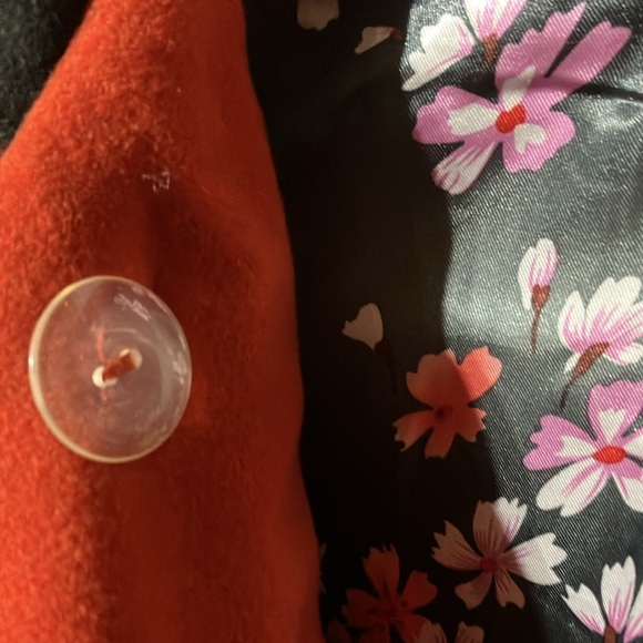 Beautiful Fall/Winter coat. Size Small. By. Pink Martini. Collection. - Picture 6 of 7